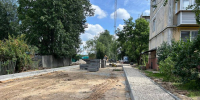 Новые дороги и парковку построят в Васильчиновском дворе до конца июля - Regions.Ru